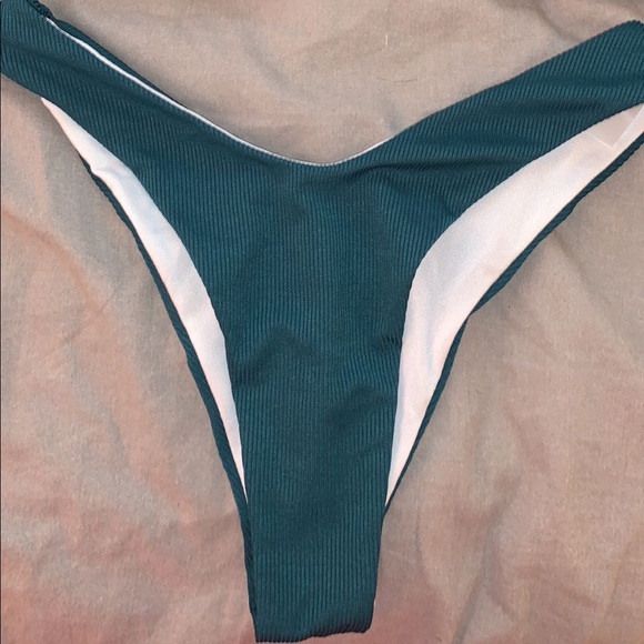 SHEIN BIKINI - Picture 2 of 3